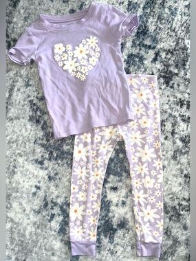 Old Navy floral pajama set size 3T